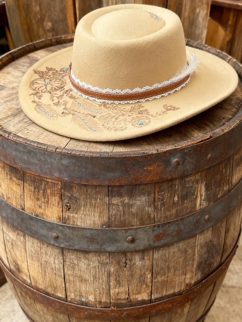 Hand engraved Tan Felt Western Hat with Lace Trim